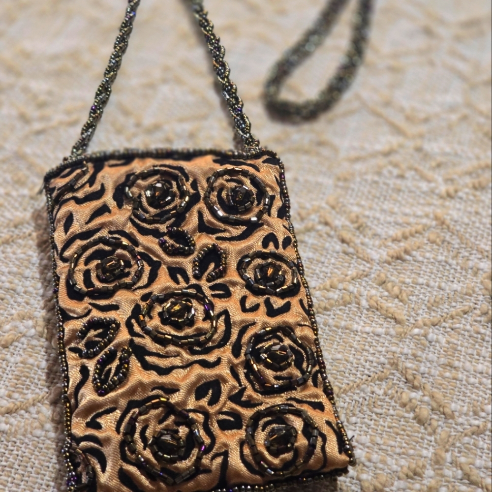Hand made beaded cellphone bag